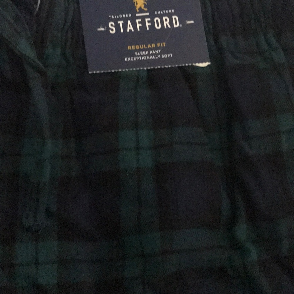 Men’s plaid pajama pants